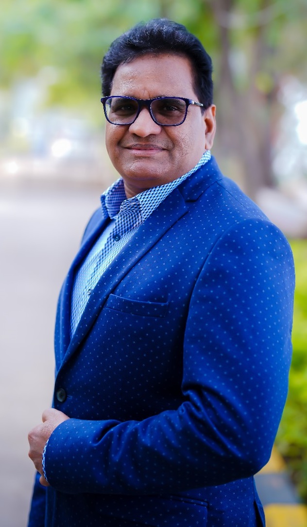 Dr Eshwar Madas