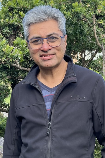 Dr Paul Singh
